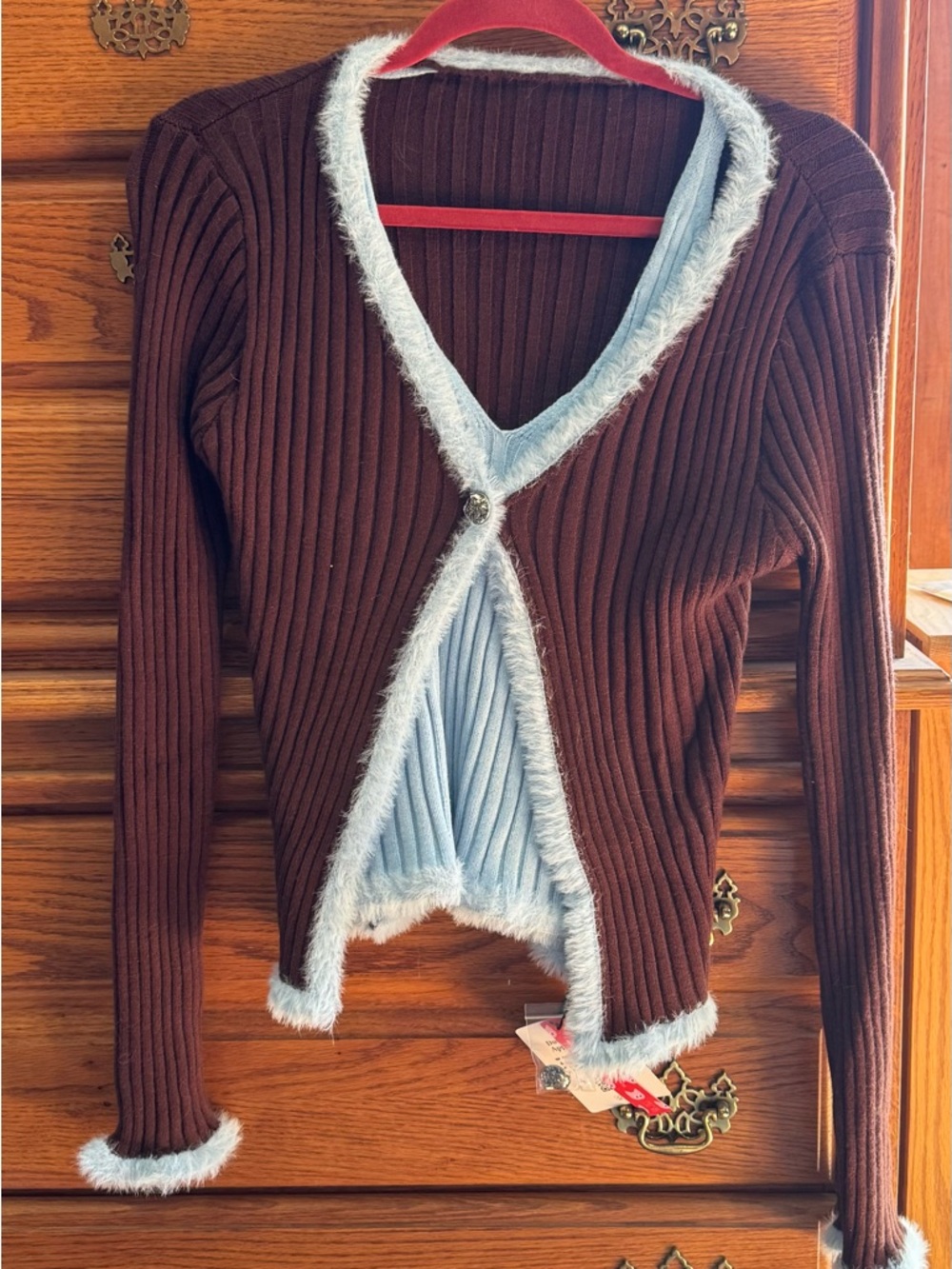 Cider Brown and Light Blue Ribbed Faux-Fur Trim Women's Sweater - Picture 4 of 8